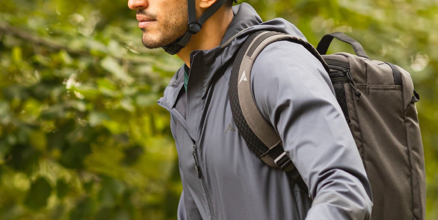 altura light traveler backpack liters Tortuga Travel Lite 40L Black it lets you carry everything you need without the usual strain Travelpro Altitude Slim Expandable Travel