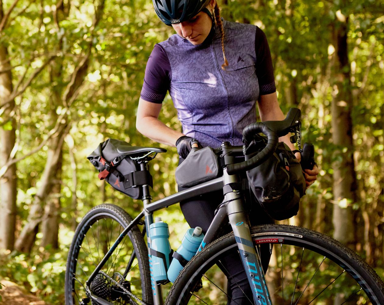 Altura Vortex handlebar bag 10L, Black | Bikeinn