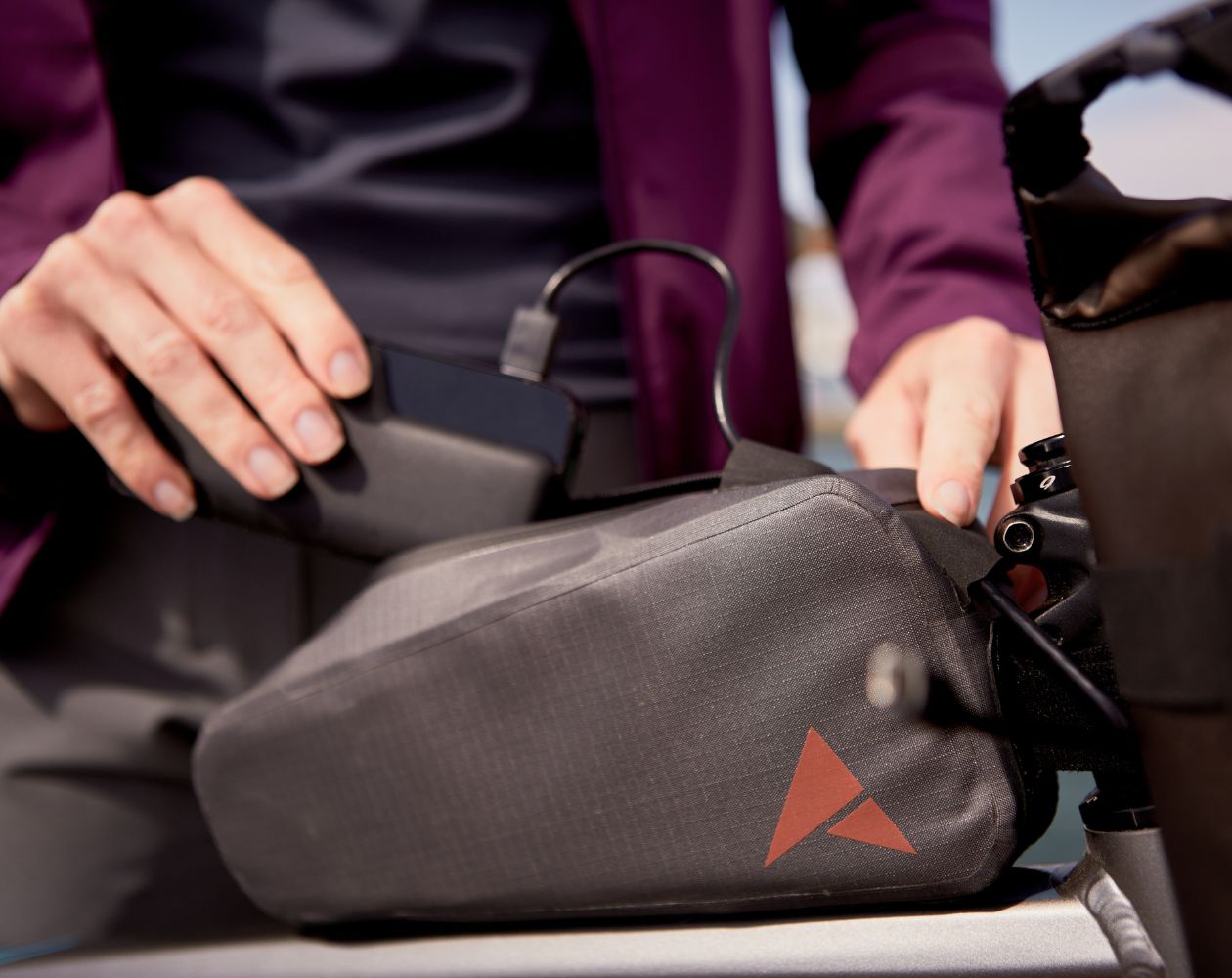 Vortex Bolt-On Waterproof Cycling Top Tube – Altura